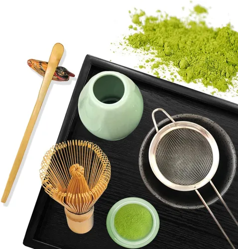 Vista 2 de Artcome Juego de té Matcha japonés, batidor Matcha, cuchara tradicional, tazón Matcha, bandeja de bambú negro, soporte de batidor de cerámica