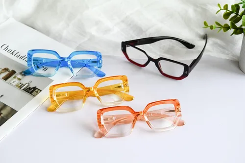 Vista 3 de LUR Gafas de lectura para mujer - 4 pares de lectores de moda para mujer +0.50