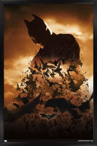 Vista 9 de DC Comics Batman Begins - Póster de pared de una hoja de Batman, 22.4 pulgadas de largo x 14.7 pulgadas de ancho, versión enmarcada de madera