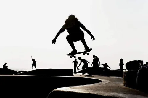 Vista 7 de Patineta profesional completa de 31 pulgadas, 7 capas de madera de arce cóncava, patinetas cóncavas de doble patada para adolescentes