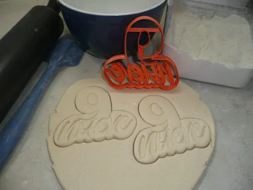 Vista 6 de NUEVE 9 CON CORTADOR DE GALLETAS CORTADOR DE GALLETAS HECHO EN USA PR4129