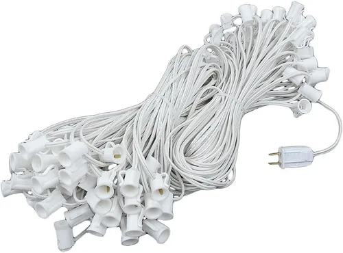 Vista 5 de Novelty Lights Cadena de luces de Navidad C7 de 100 pies para exteriores, tira de luces para patio, base de candelabro (C7/E12), espacio de 12 Blanco