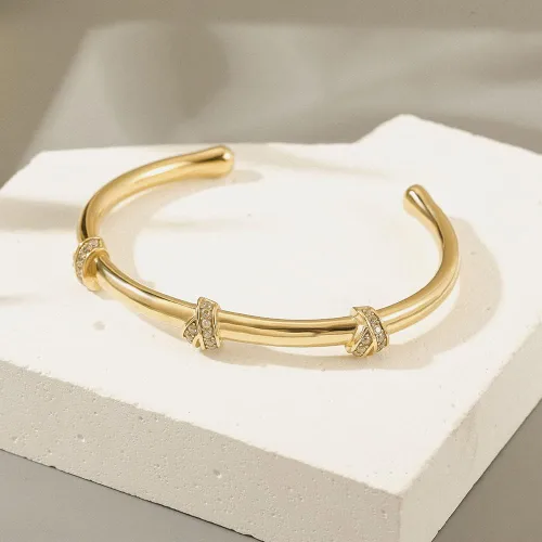 Vista 3 de CIUNOFOR Pulsera chapada en oro de 18 quilates para mujer, adolescente, con circonitas cúbicas, joyería con bisagras, con cristal, ovalada, amor