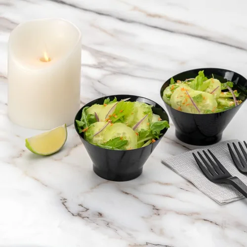 Vista 7 de Restaurantware - Cuencos para servir de 5 onzas, 100 cuencos desechables para aperitivos, diseño inclinado, redondo, cuenco de plástico negro