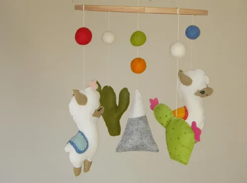 Vista 5 de Llama Cactus bebé móvil Alpaca vivero móvil Cactus Móvil Llama decoración de vivero Fieltro móvil bébé niño bebé móvil bebé bebé regalo ducha