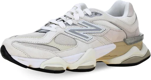 Vista 16 de New Balance Men's 9060 Sneakers beige gris