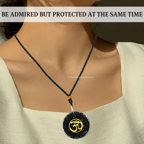 Vista 5 de Amazing Gemstone Shungite - Collar con colgante redondo de orgonita para protección, potente colgante de orgón para hombres, mujeres y niños (OM)