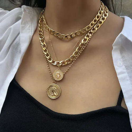 Vista 3 de Vintage Pirate Necklace for Women, Layered Chunky Gold Chain with Coin Pendant, 80s 90s Retro Costume Accessories Women Men Jewelry