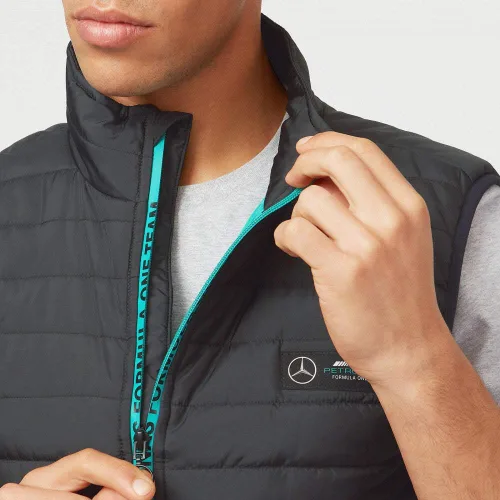 Vista 3 de Mercedes AMG Petronas Formula One Team - Producto oficial de Fórmula 1 - Chaleco acolchado ligero - Negro - M, Negro