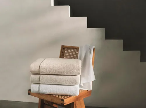 Vista 8 de Calvin Klein - Toallas de baño, toallas de algodón súper suaves y absorbentes, construcción de cero torsión, presilla de marca para colgar