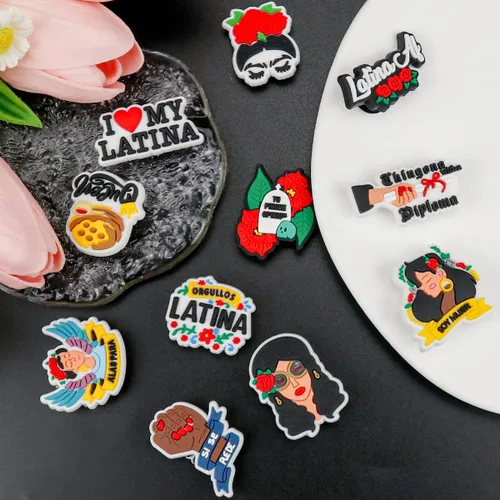 Vista 6 de Abalorio de cocodrilo para niños y niñas, dijes de cocodrilo para decoración de zapatos, dijes para zapatos para mujeres, PVC, latina, mexicana