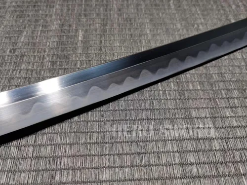Vista 8 de Samurai Katana Espada japonesa hecha a mano, práctica, acero al carbono 1095, templada, espiga completa, muy afilada, cuchillo listo para combate