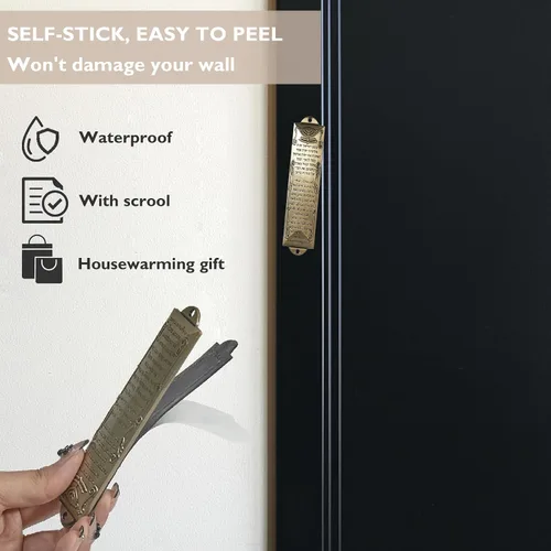 Vista 2 de Mezuzá con pergamino para puerta, estuches de bendición de mezuzá autoadhesivos de metal, placa de latón con escritura de bendición en inglés