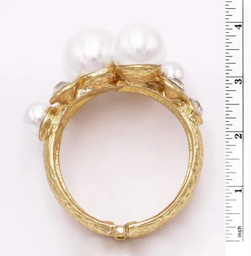 Vista 5 de Rosemarie & Jubalee - Pulsera de perlas de imitación extra grande para mujer, hecha para una declaración de sirena, brazalete con bisagra, Cristal