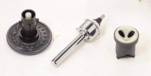 Vista 2 de Sloan Valve R1003A Kit de reparación principal armario