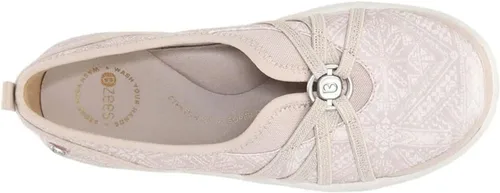 Vista 7 de BZees Niche - Zapato estilo bailarina para mujer Batik Beige