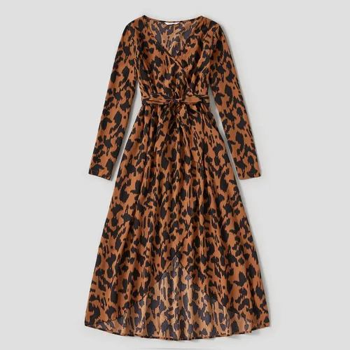 Vista 2 de Vestidos a juego para mamá y yo, vestido bohemio con volantes, estampado floral, manga larga, casual, otoño, invierno, mamá, hija, trajes a juego