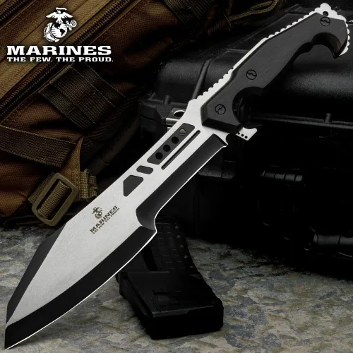 Vista 3 de United Cutlery Machete y funda USMC Covert Ops Para uso táctico y al aire libre