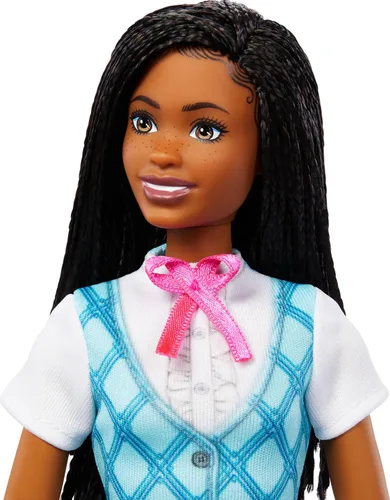 Vista 4 de Muñeca “Brooklyn” de Barbie y accesorios de Barbie Misterios: La Gran Persecución de Caballos, incluye muñeca de moda, atuendo de equitación