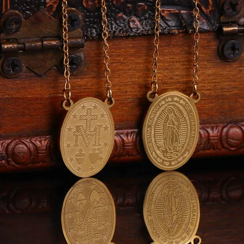 Vista 2 de Collar católico de escapularios de acero inoxidable, colgante de cruz de nuestro padre, joyería de acero inoxidable para hombres y mujeres, regalo
