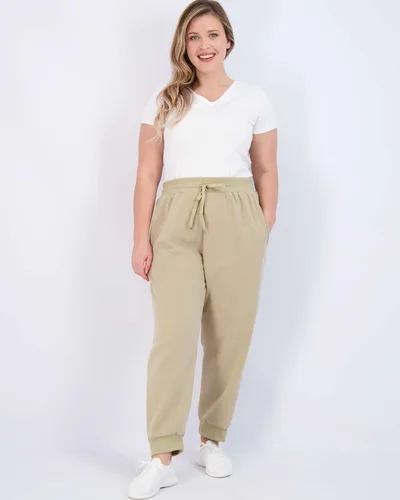 Vista 4 de Real Essentials Paquete de 3 pantalones deportivos de forro polar ultra suaves y cálidos con bolsillo para mujer (disponible en tallas grandes)