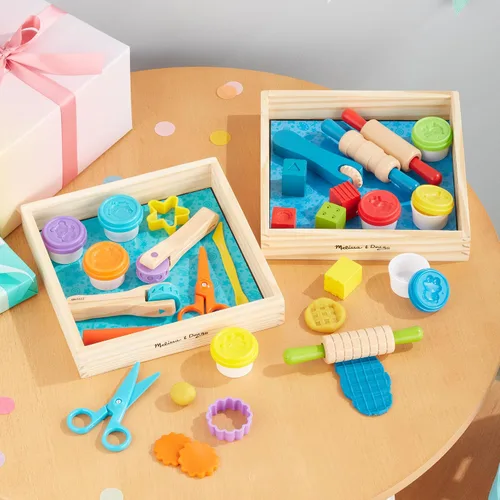 Vista 2 de Melissa & Doug Set de juego de arcilla - con herramientas de escultura y 8 botes de masa para modelar