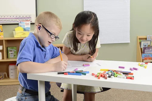 Vista 2 de hand2mind Cubos de Centímetros, Cubos de Plástico, Cubos Conectables, Manipulativos Matemáticos, Cubos de Conteo para Matemáticas de Niños, Cubos
