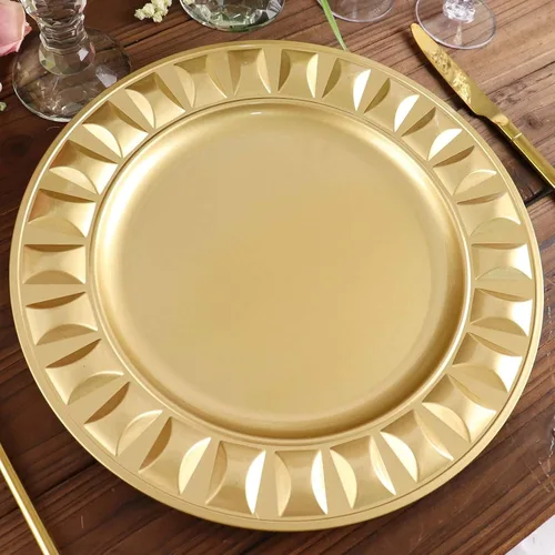 Vista 31 de Efavormart - Paquete de 6 platos de carga de plástico acrílico con relieve de encaje rústico dorado de 13 pulgadas