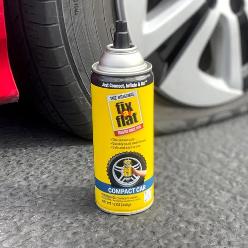 Vista 2 de Fix-a-Flat S60410 - Reparación e inflador de neumáticos planos de emergencia en aerosol, para neumáticos compactos, fórmula ecológica, ajuste