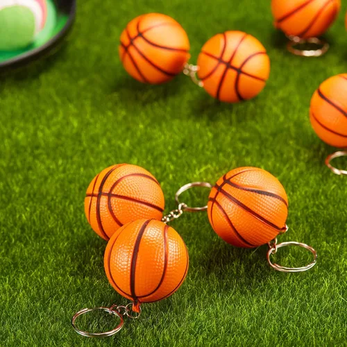 Vista 5 de Blulu Paquete de 20 llaveros de baloncesto a granel, regalos de fiesta de baloncesto naranja, regalos deportivos para bolsas de regalos