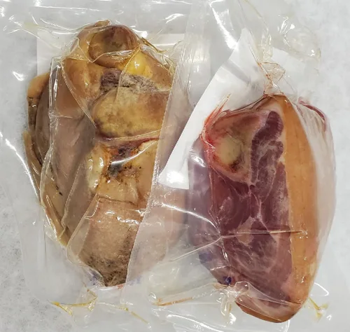 Vista 3 de Hobe's Country Ham Hocks 2/12 oz condimento hueso no requiere refrigeración hasta que se abra