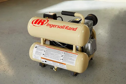 Vista 4 de Ingersoll-Rand P1IU-A9 Compresor de aire portátil de doble tanque, 2 HP, 4 galones 42672949