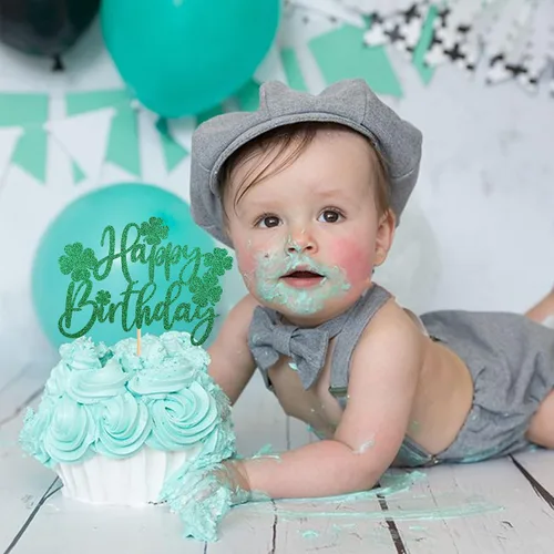 Vista 6 de 1 paquete de decoración para pastel de cumpleaños del día de San Patricio con purpurina verde de trébol de la suerte de cuatro hojas, trébol