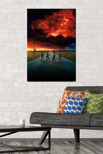 Vista 2 de Trends International - Stranger Things de Netflix: Temporada 2 - Póster de pared de arte promocional, 22.375" x 34", versión sin marco