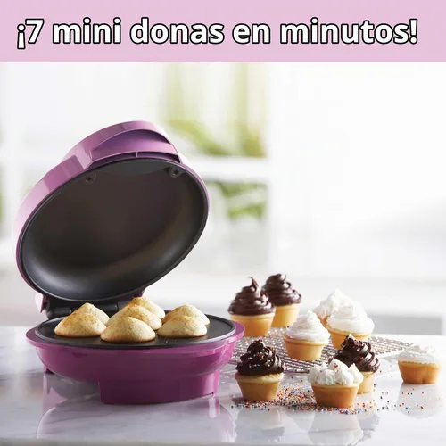 Vista 2 de Brentwood TS-252 antiadherente 7 Mini máquina para hacer cupcakes, rosa