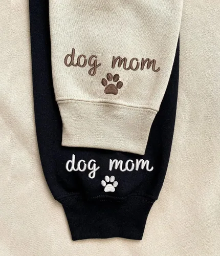 Vista 4 de Nazenti Sudadera bordada personalizada para mamá de perro, sudadera personalizada con orejas de perro, regalos para amantes de los perros, camisa