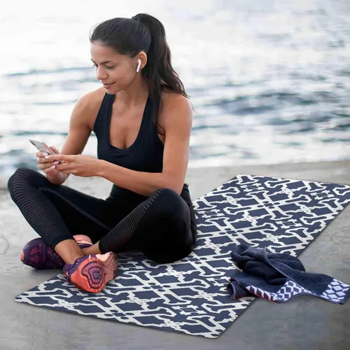 Vista 6 de Tapete de yoga con patrón de cuadros oscuros con bolsa incluida, tapete de entrenamiento antideslizante, tapete de yoga de goma de gamuza plegable