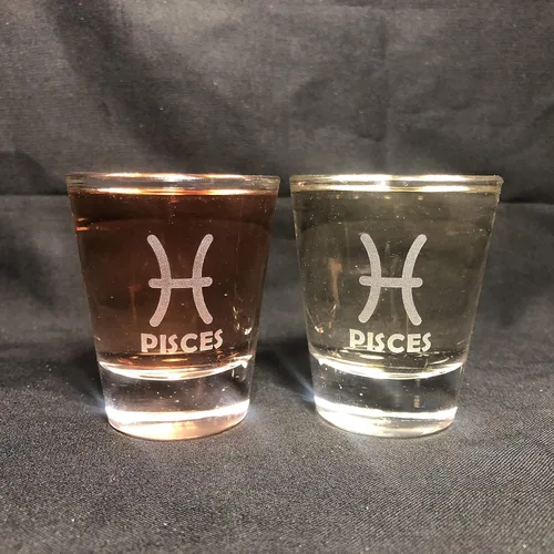 Vista 5 de Juego de 2 vasos de chupito de signos del zodiaco Aries Leo Cáncer Piscis Escorpio Tauro Sagitario Géminis Virgo Libra Capricornio Acuario (AQUARIUS)