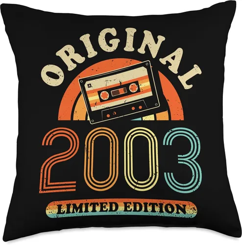 Vista 4 de Retro Limited Edition 2003 Cassette Tape 23rd Birthday Throw Pillow