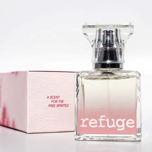 Vista 5 de CHARLOTTE RUSSE Refuge - Perfume en espray – Fragancia floral fresca y afrutada para uso diurno, noche y ocasiones especiales, frambuesa, melocotón