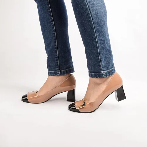 Vista 6 de ANN CREEK Zapatos de tacón bajo para mujer, zapatos de oficina de dos tonos, punta cuadrada, tacón grueso, de 2.4 pulgadas, Negro