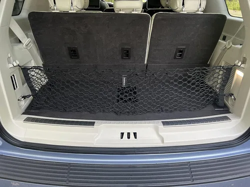 Vista 4 de Red de carga elástica para maletero estilo sobre para Lincoln Navigator 2018-2026 – Organizador y almacenamiento de maletero premium – Red