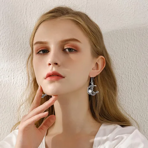 Vista 2 de Aretes colgantes vintage bohemios de ópalo con forma de sol y luna, piedra de luna, gancho de piedra natural, bohemios para mujeres y niñas, joyería