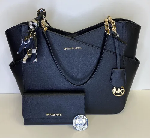Vista 2 de Michael Kors Jet Set - bolsa de hombro para viaje con cadena grande, cartera triple Michael Kors Jet Set.