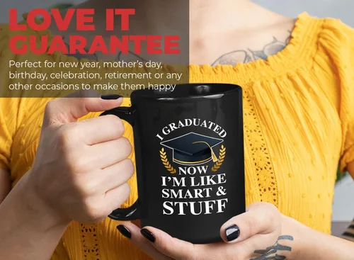 Vista 7 de Taza de café de graduación de 15 onzas, color negro, con texto en inglés «Now I'm Like Smart & Stuff – Chistes graduados divertidos, collage tonto