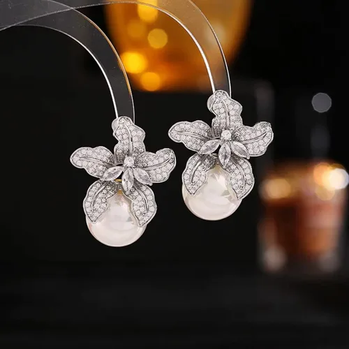 Vista 5 de Aretes de perlas redondas grandes con circonita cúbica para ceremonia de boda, accesorios elegantes