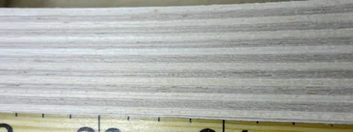 Vista 2 de Borde de madera contrachapada Multiplex Abedul Encolado de cantos 7/8 "x 120" Capa de manzana de abedul báltico
