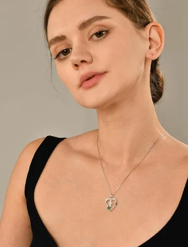 Vista 3 de YL Collar de cruz de corazón para mujer, plata de ley, Dios en mi corazón, colgante de cruz crucifijo