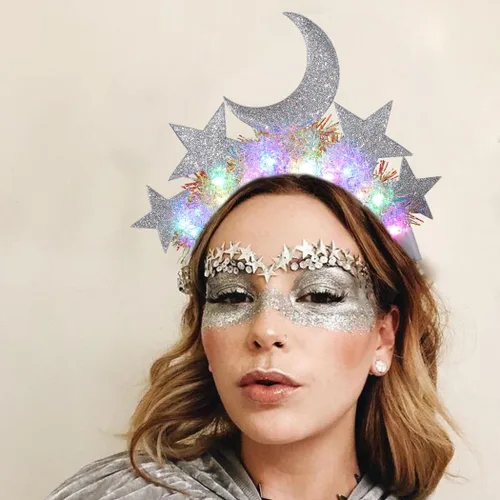 Vista 4 de JONKY Diadema de estrellas iluminadas, diadema de luna y estrellas, diadema celestial brillante, disfraz de oropel, accesorios para el cabello
