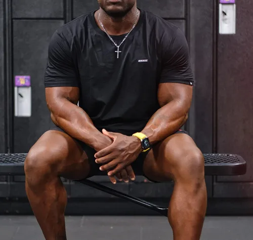 Vista 2 de BROKIG Camiseta de entrenamiento de gimnasio TDry Bold para hombre, ajuste casual, culturismo, camisas de manga corta para hombre